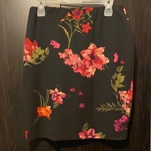 Beautiful Le Chateau pencil skirt NWOT